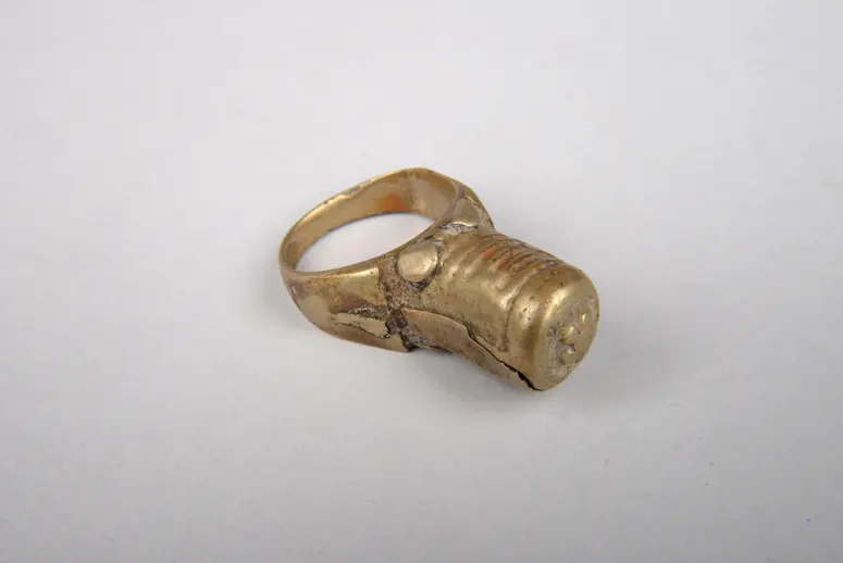 Fingerring