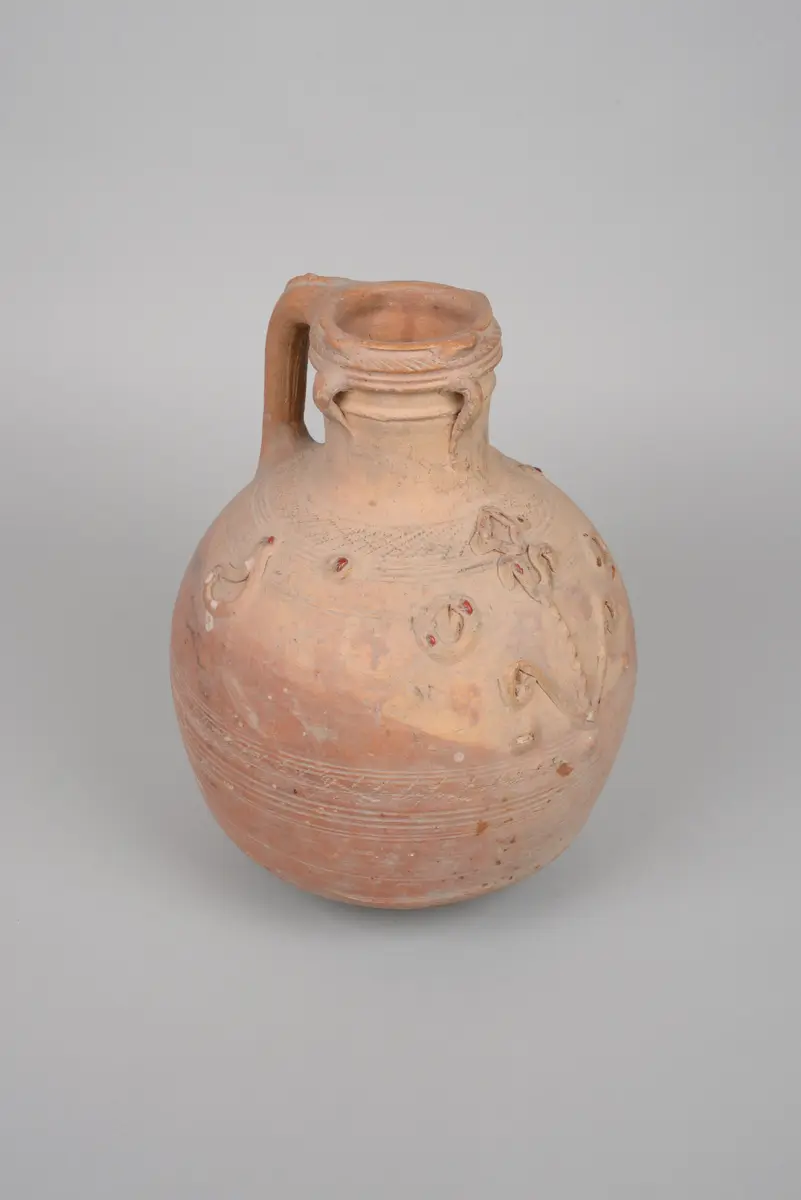 Krug mit Lebensbaummotiv