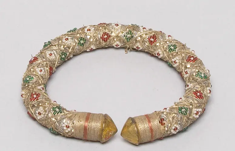 Armschmuck