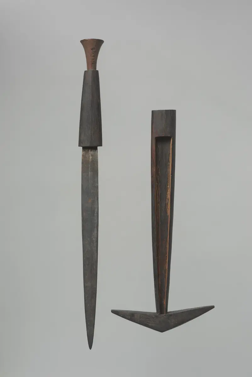 Messer mit Scheide