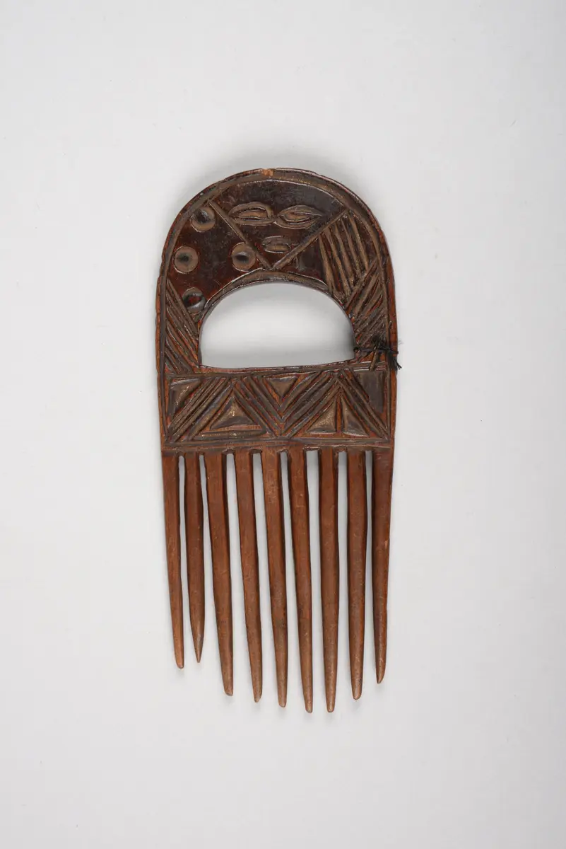 Comb
