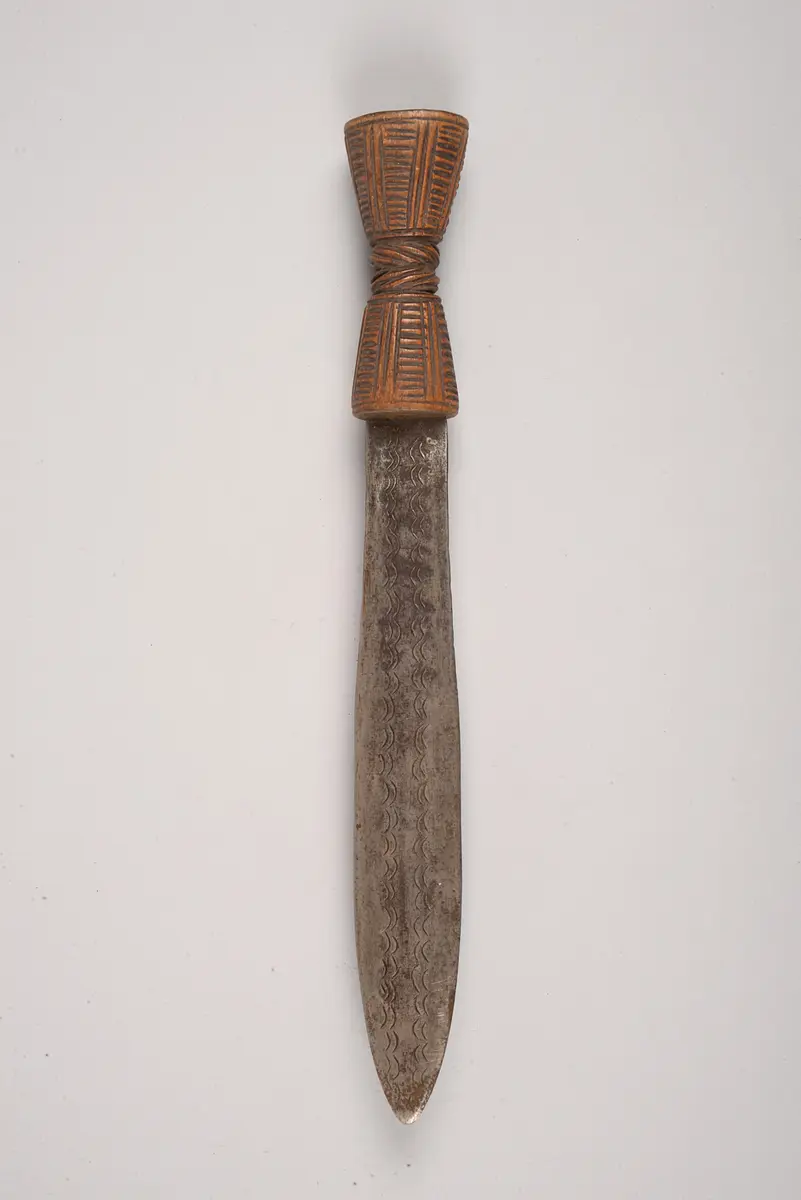 Messer mit Scheide