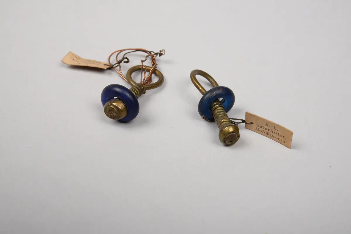 Paar Ohrschmuck
