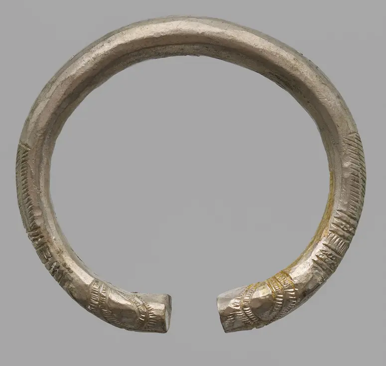 Armschmuck