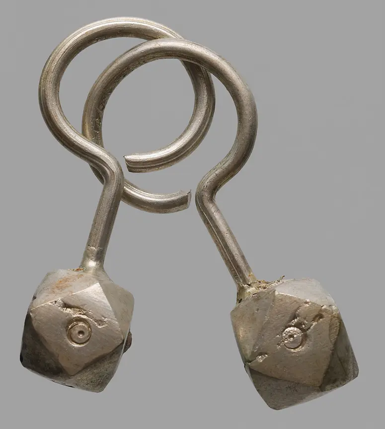 Ohrschmuck