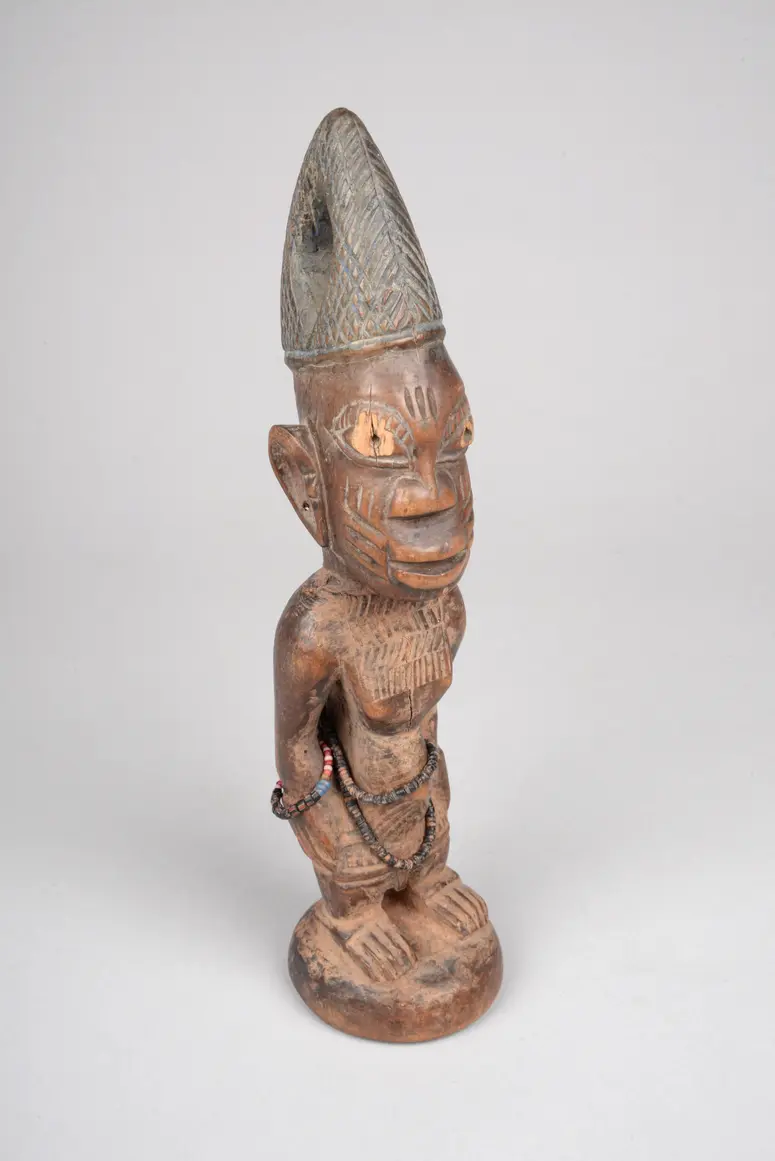 Männliche Ibeji Zwillingsfigur